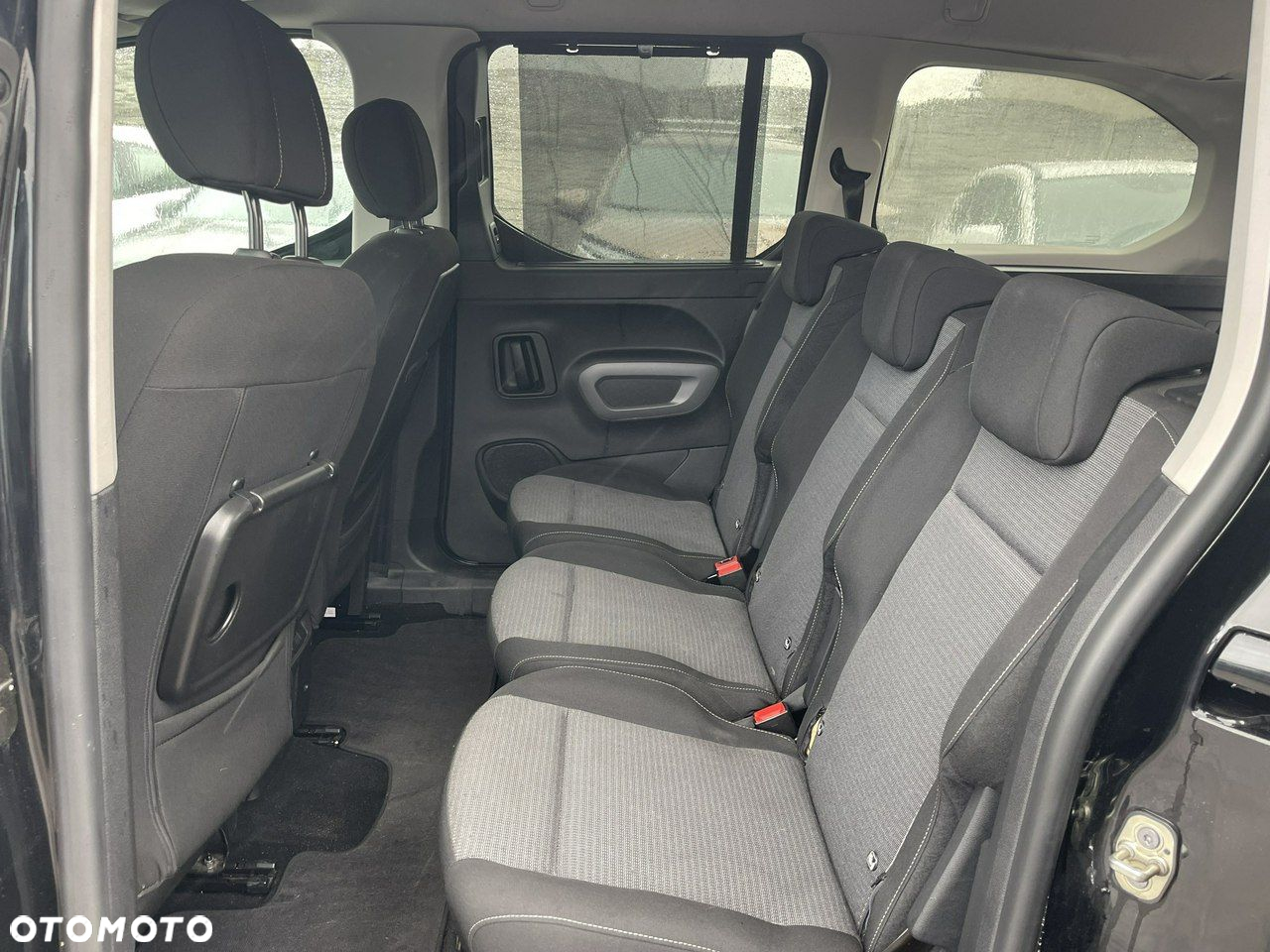 Toyota Proace City 1.5 D-4D Long 2,4t Active (bryg.) - 9