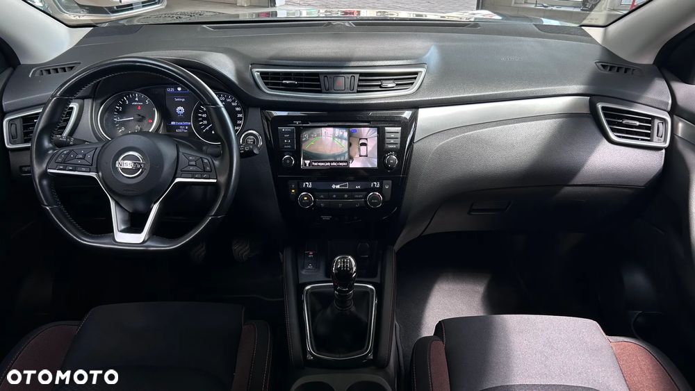 Nissan Qashqai 1.3 DIG-T Tekna EU6d - 11