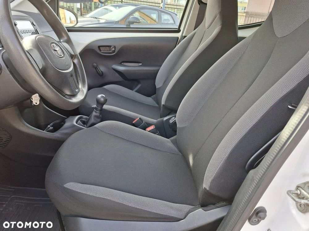 Toyota Aygo - 12