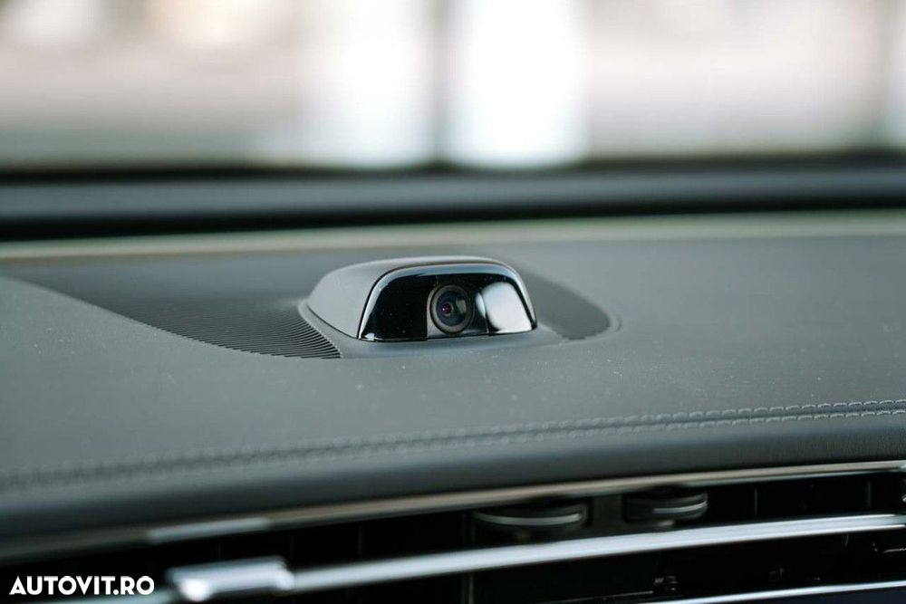 Mercedes-Benz E - 22