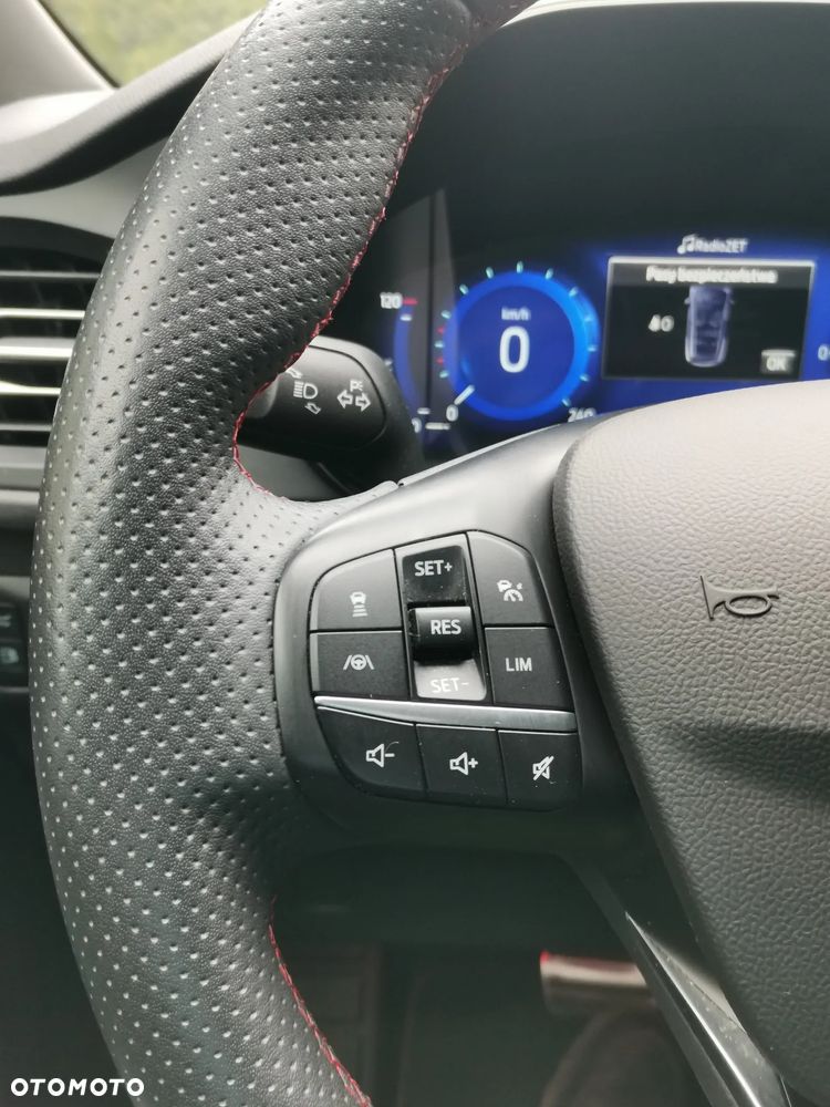 Ford Kuga 2.5P PHEV FWD ST-Line X - 33