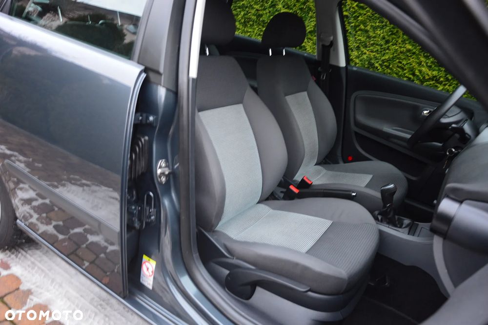 Seat Ibiza 1.4 16V Style - 24