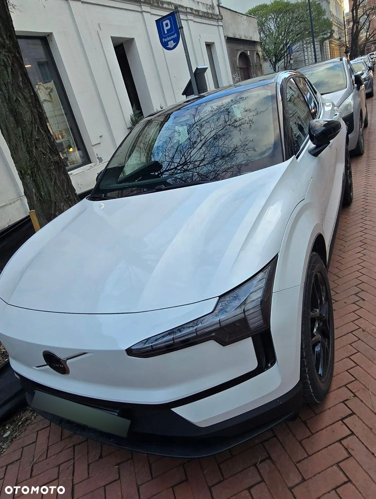 Volvo EX30 69kWh Single Motor Long Range Core - 2