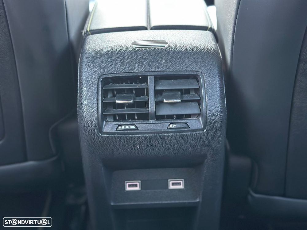 Peugeot 408 1.6 Hybrid GT e-EAT8 - 36