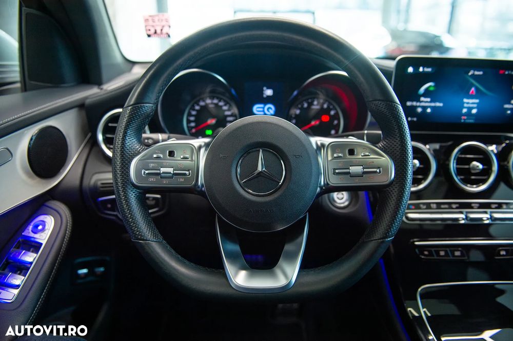 Mercedes-Benz GLC Coupe 300 e 4MATIC - 20