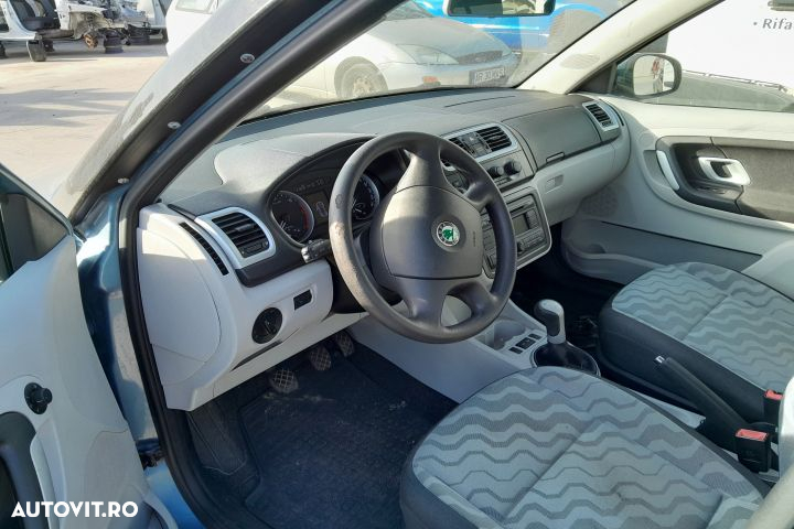 Radio cd 5J0035161 Skoda Fabia 5J [2007 - 2010] Hatchback 1.4 TDI MT - 9
