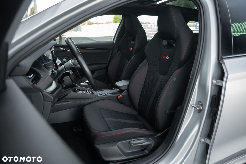 Skoda Octavia 2.0 TSI DSG RS - 25
