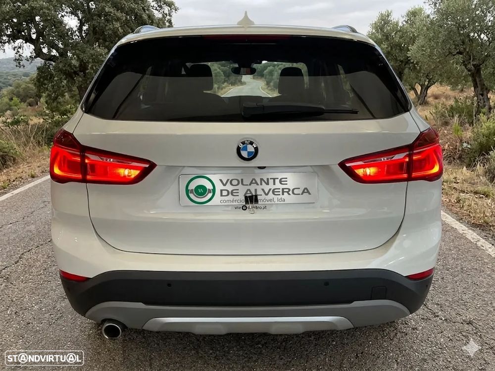 BMW X1 16 d sDrive Auto xLine - 3