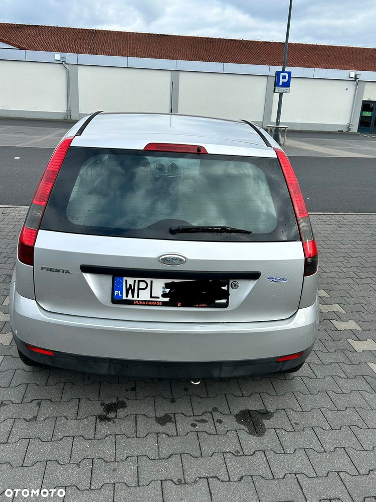 Ford Fiesta - 4