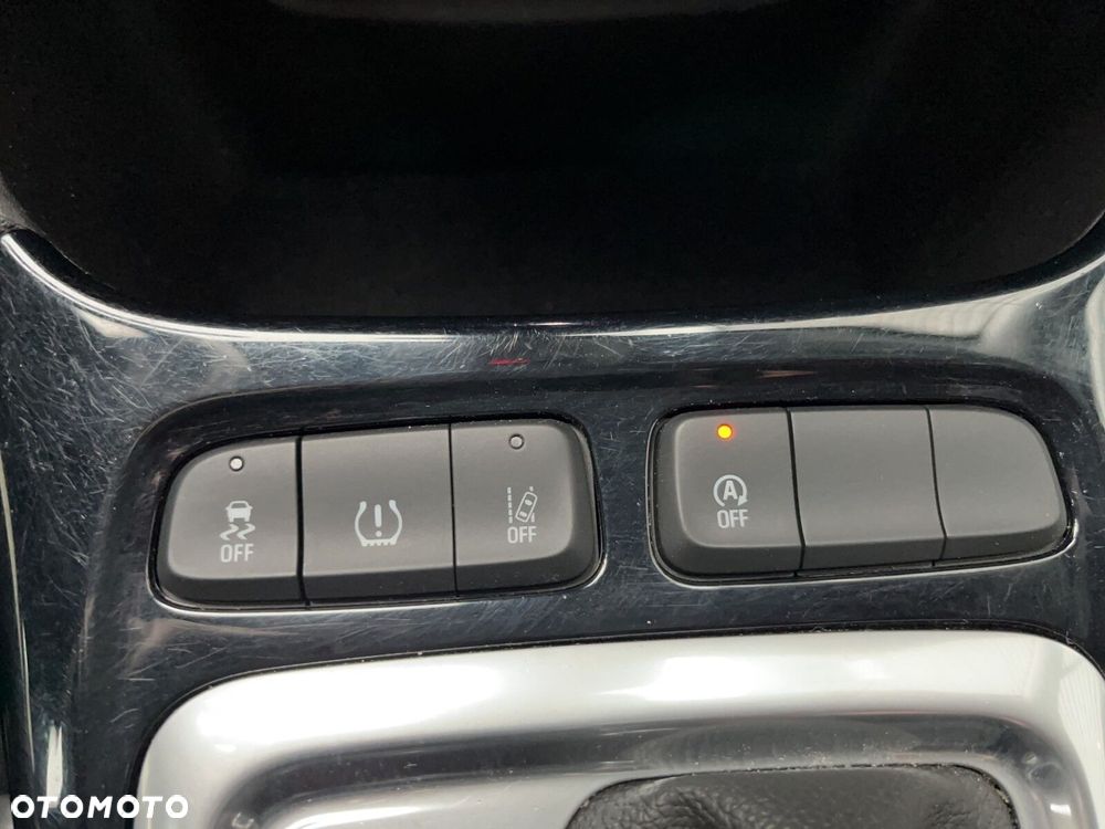 Opel Crossland X - 28