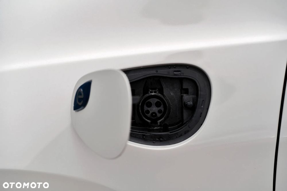 Chrysler Pacifica - 34