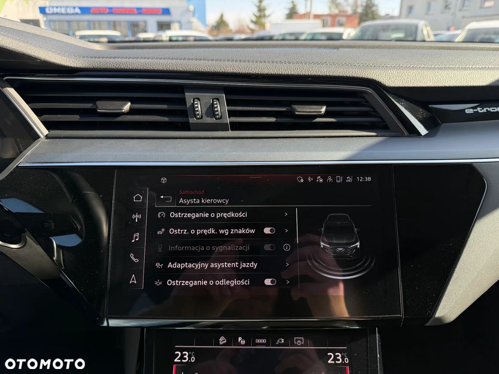 Audi Q8 e-tron 50 quattro advanced - 23