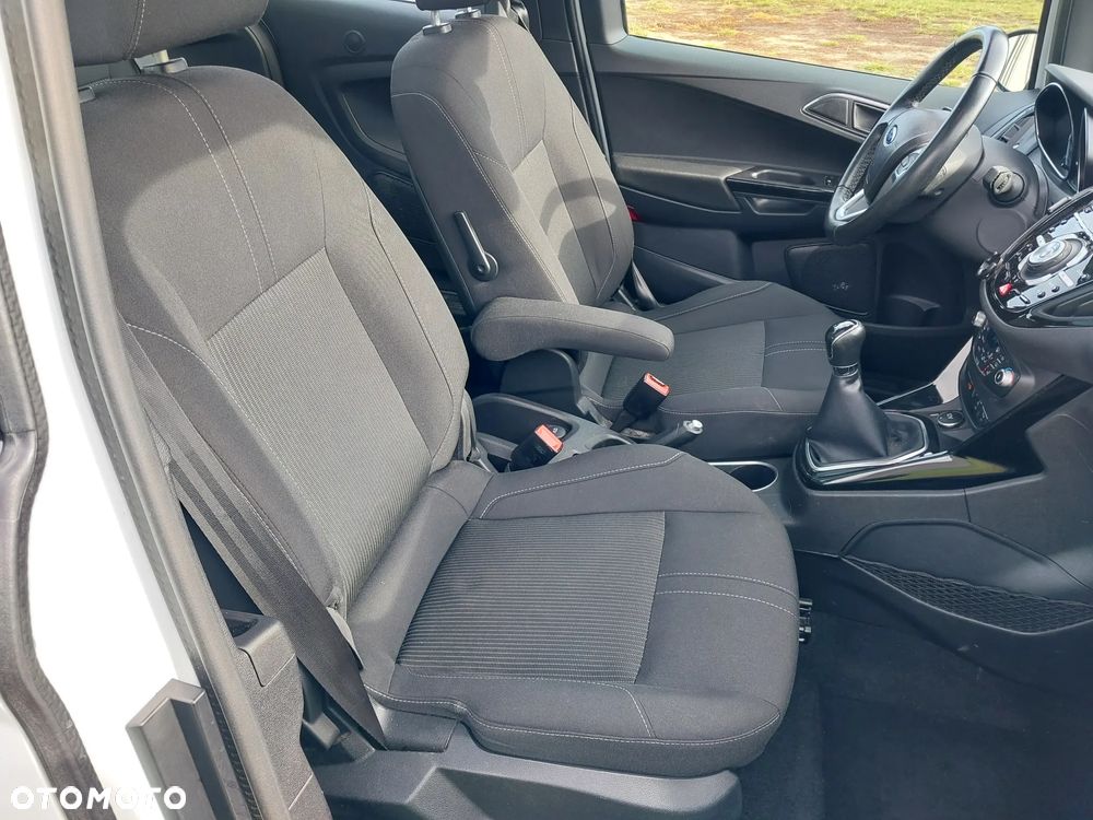 Ford B-MAX - 17