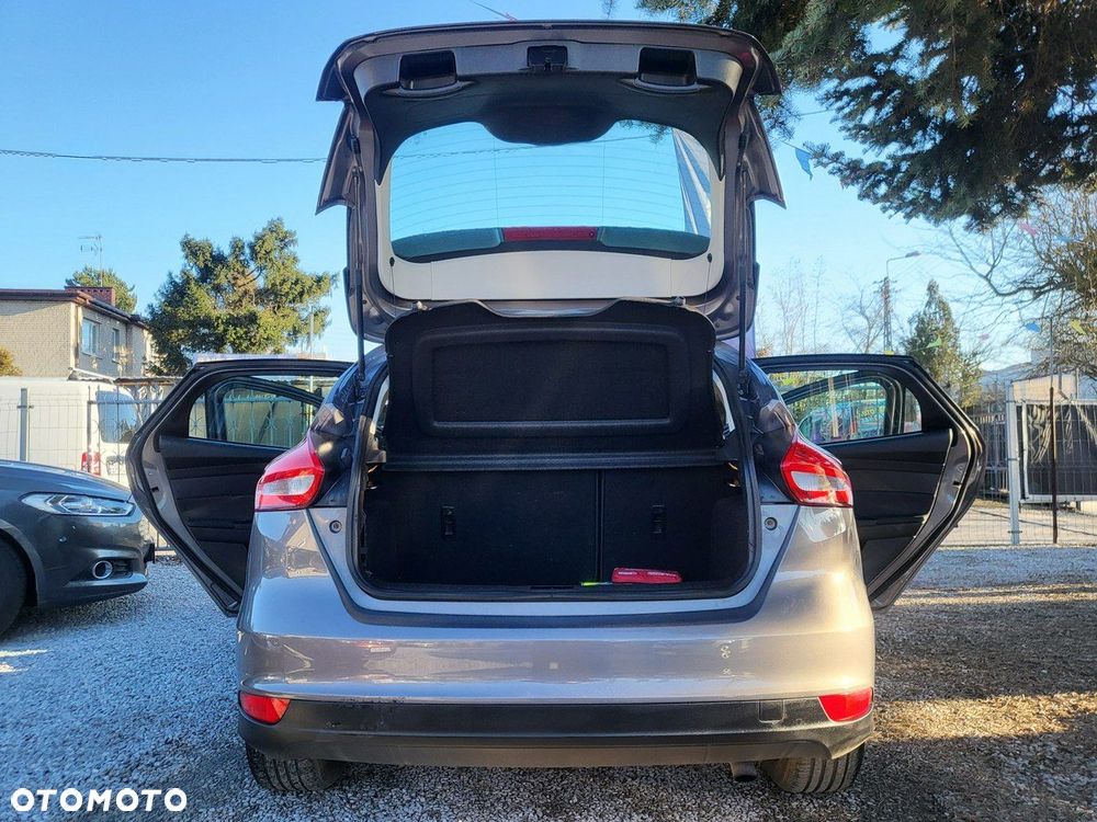 Ford Focus - 8