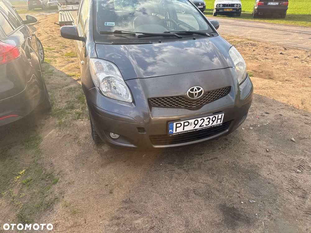 Toyota Yaris 1.4 D-4D Prestige - 9