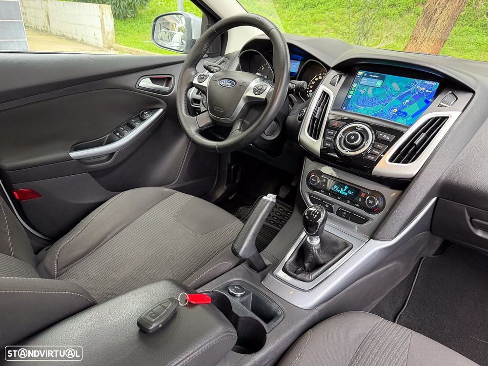 Ford Focus SW 1.6 TDCi Titanium Best - 24