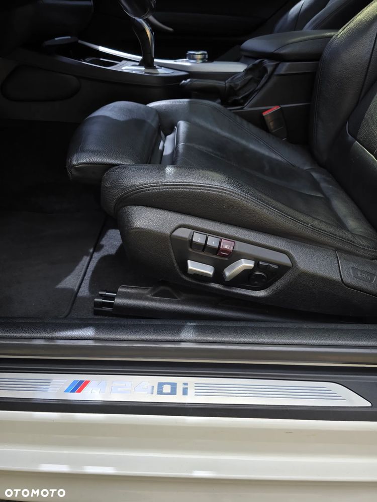 BMW Seria 2 M240i xDrive sport - 26