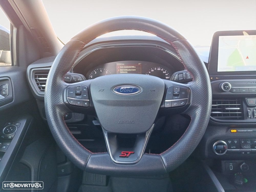 Ford Focus 1.0 EcoBoost ST-Line - 12