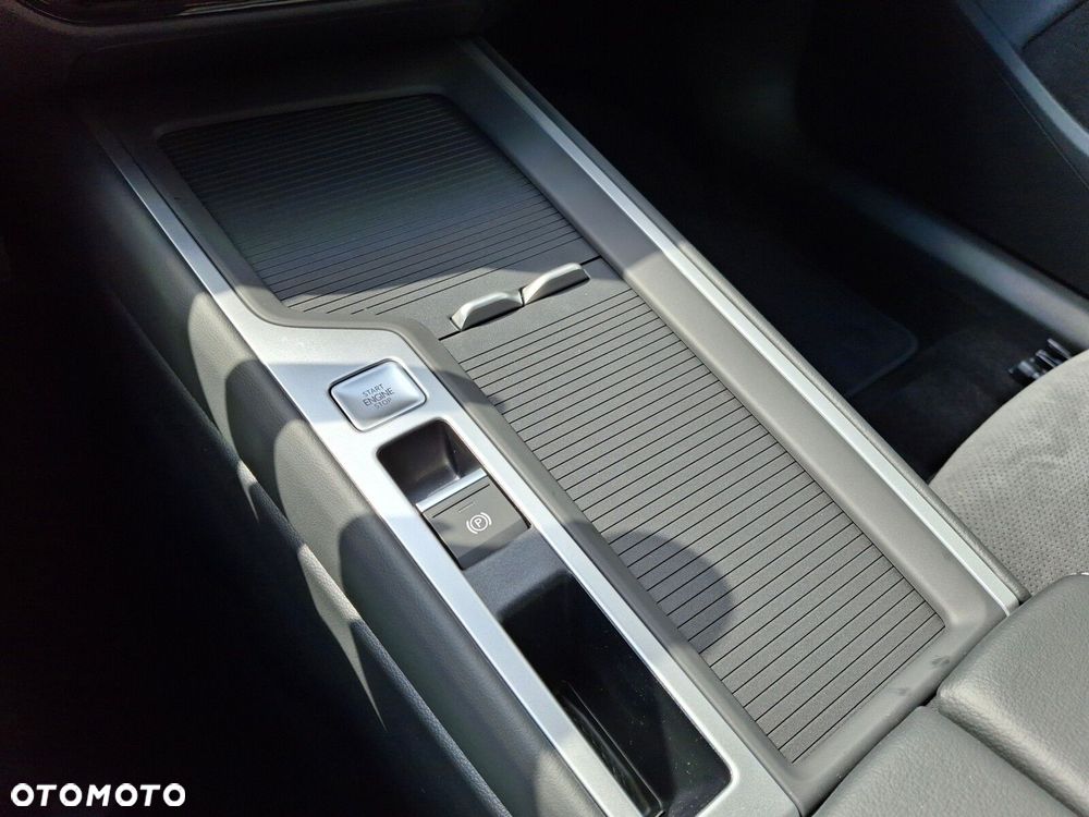 Volkswagen Passat - 38