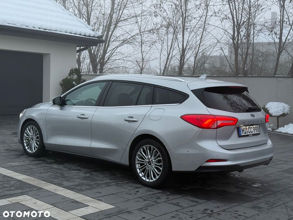 Ford Focus 2.0 EcoBlue Start-Stopp-System TITANIUM - 15