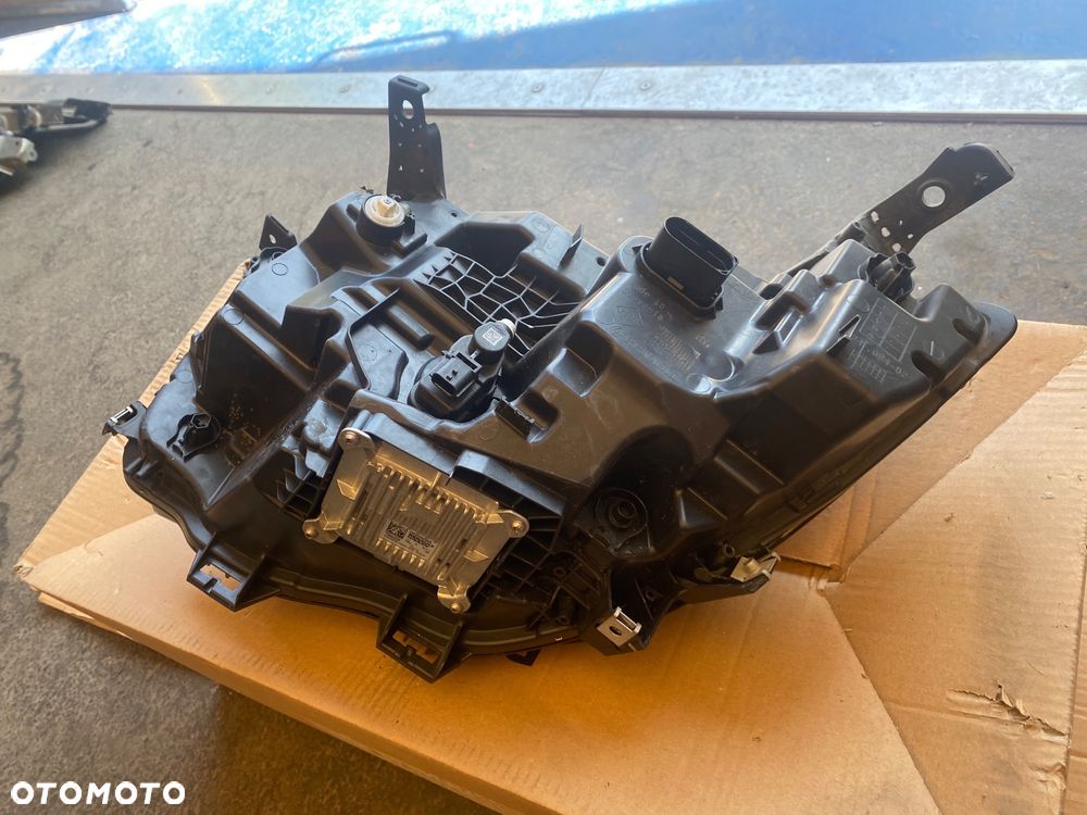 RENAULT AUSTRAL 2024r  Kompletna LAMPA PRZEDNIA PRAWA REFLEKTOR PRAWY PRZÓD FULL LED  LEDOWY  EUROPA FULLLED 260104410R Wwa - 11