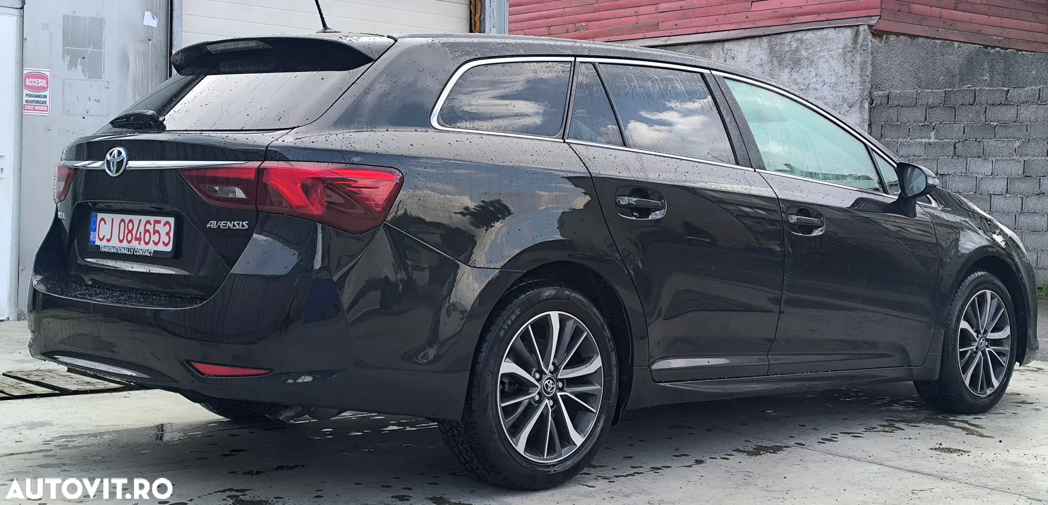 Toyota Avensis Touring Sports 2.0 D-4D Business Edition - 8