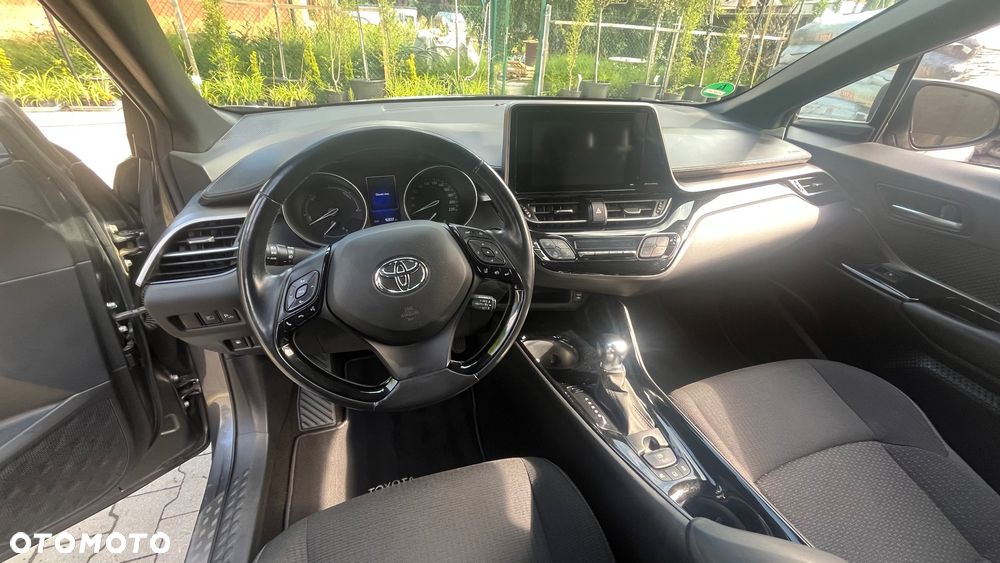 Toyota C-HR - 7