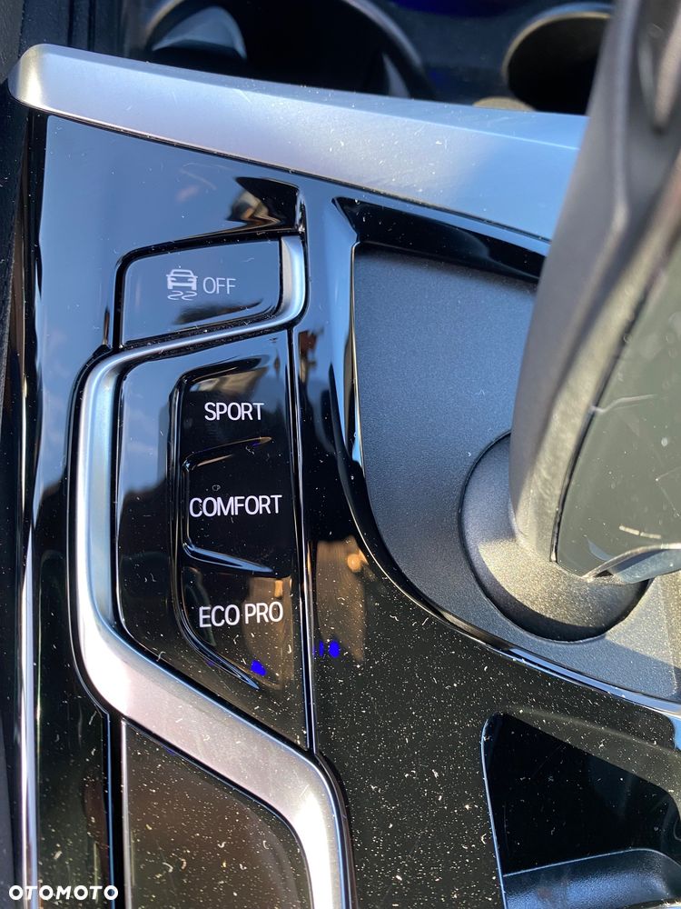 BMW Seria 5 520d xDrive mHEV M Sport - 6