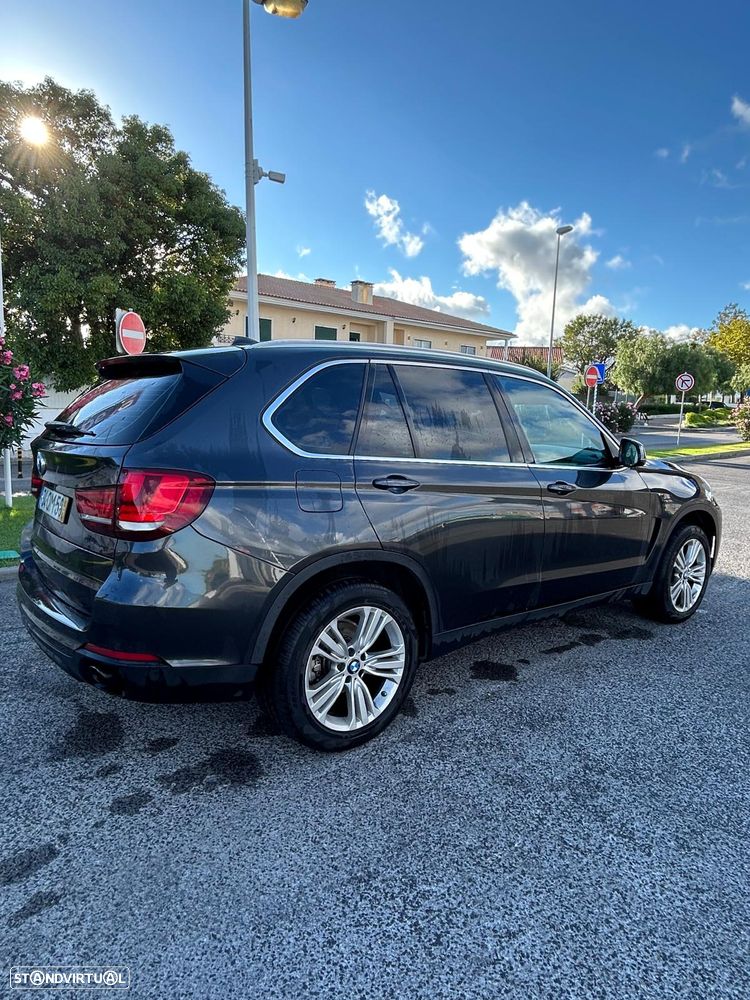 BMW X5 25 d sDrive Comfort 7L — fotografia 28