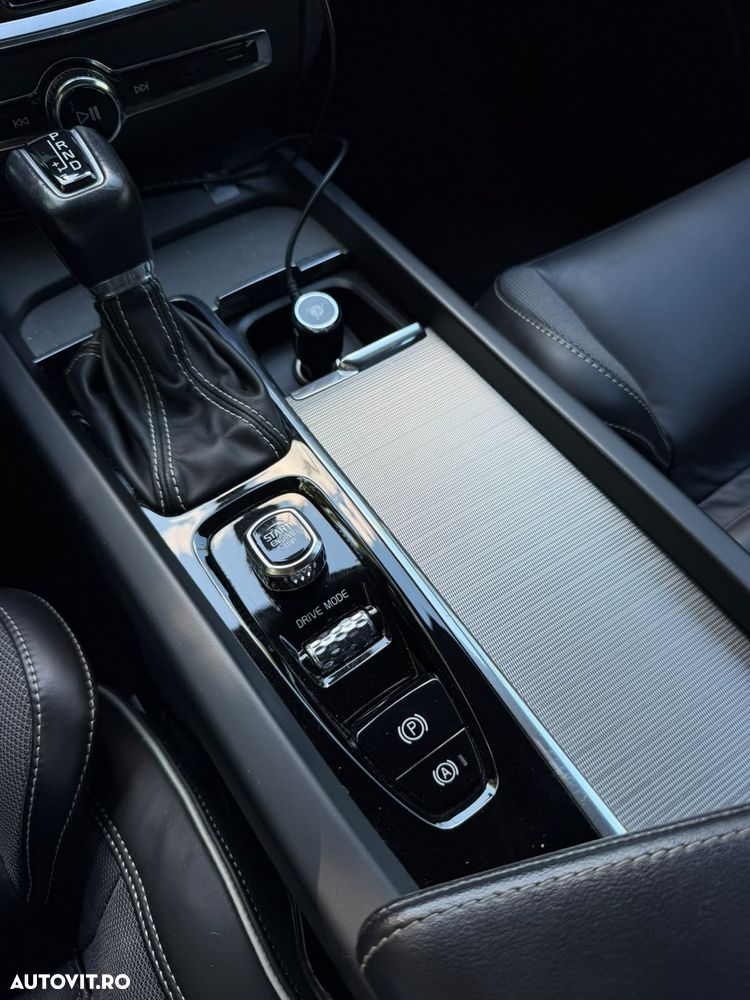 Volvo S60 T5 R-Design - 14