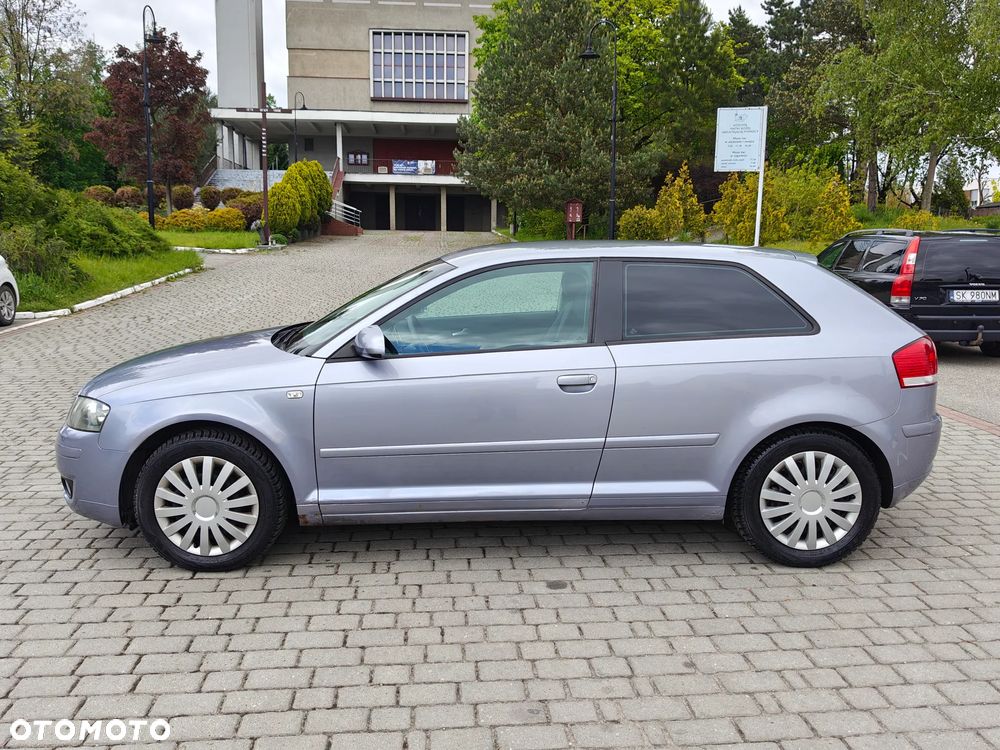 Audi A3 3-drzwiowe 1.6 S Line Sportpaket plus - 9