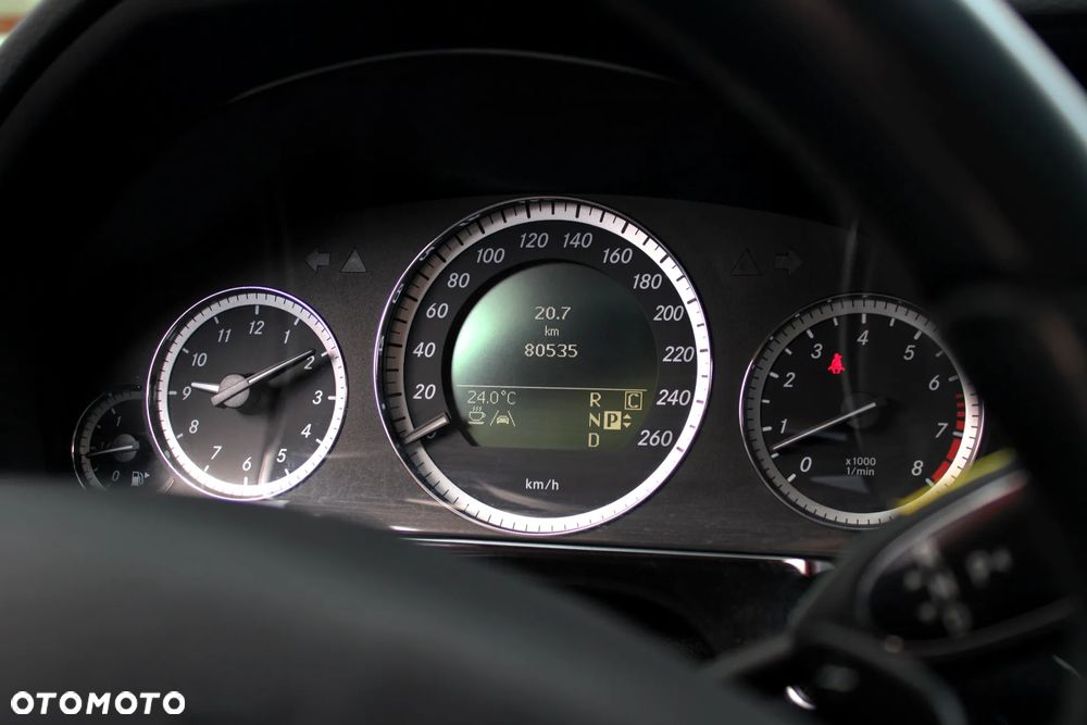 Mercedes-Benz Klasa E 350 Avantgarde - 25