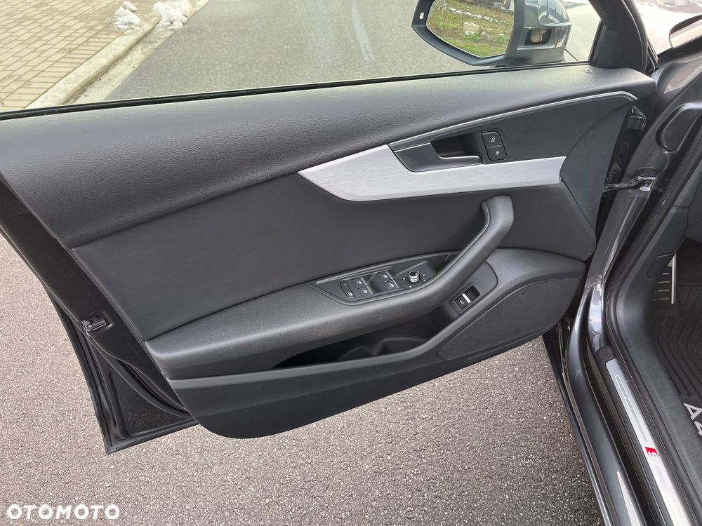 Audi A4 Avant 2.0 TDI S tronic - 25