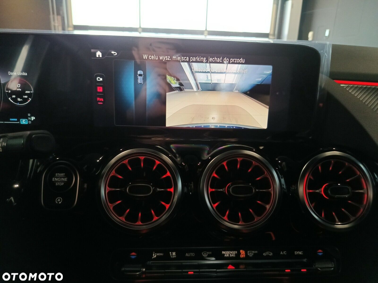 Mercedes-Benz GLA - 17
