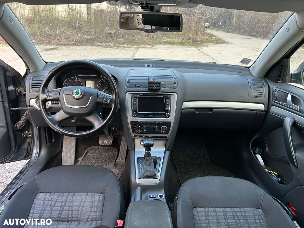 Skoda Octavia 1.6 TDI Drive DSG - 11