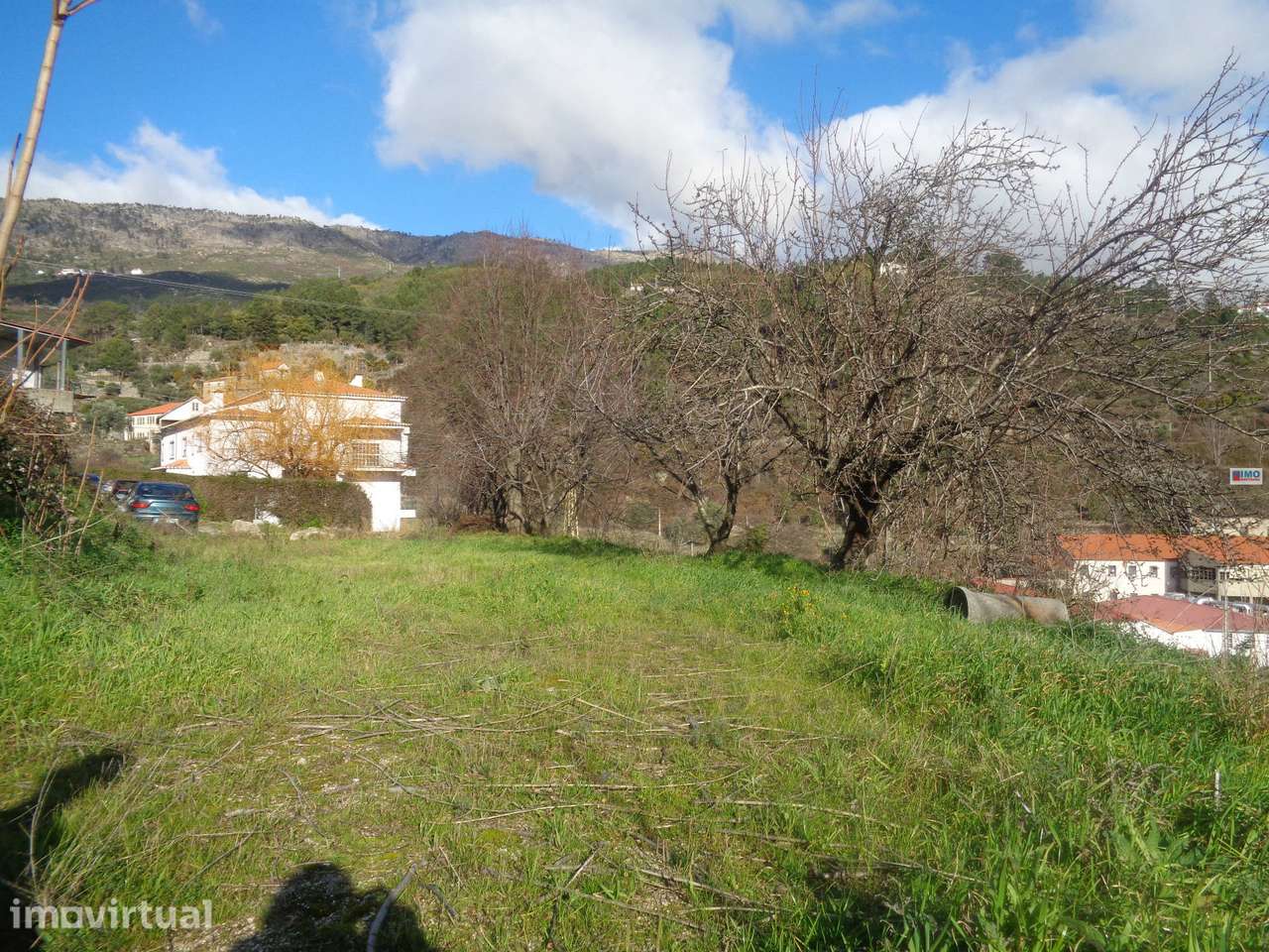 Terreno p/ Construção em Altura - Junto ao Sineiro - Polo IV - Grande imagem: 2/5