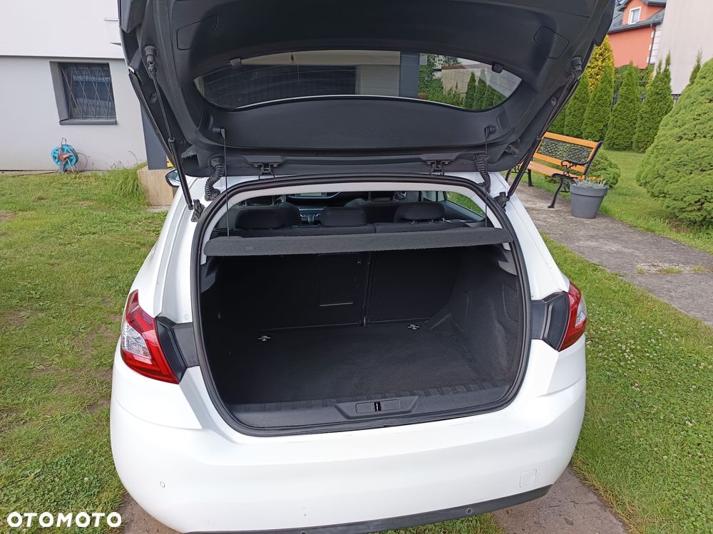 Peugeot 308 BlueHDi 120 EAT6 Stop & Start GT-Line Edition - 17