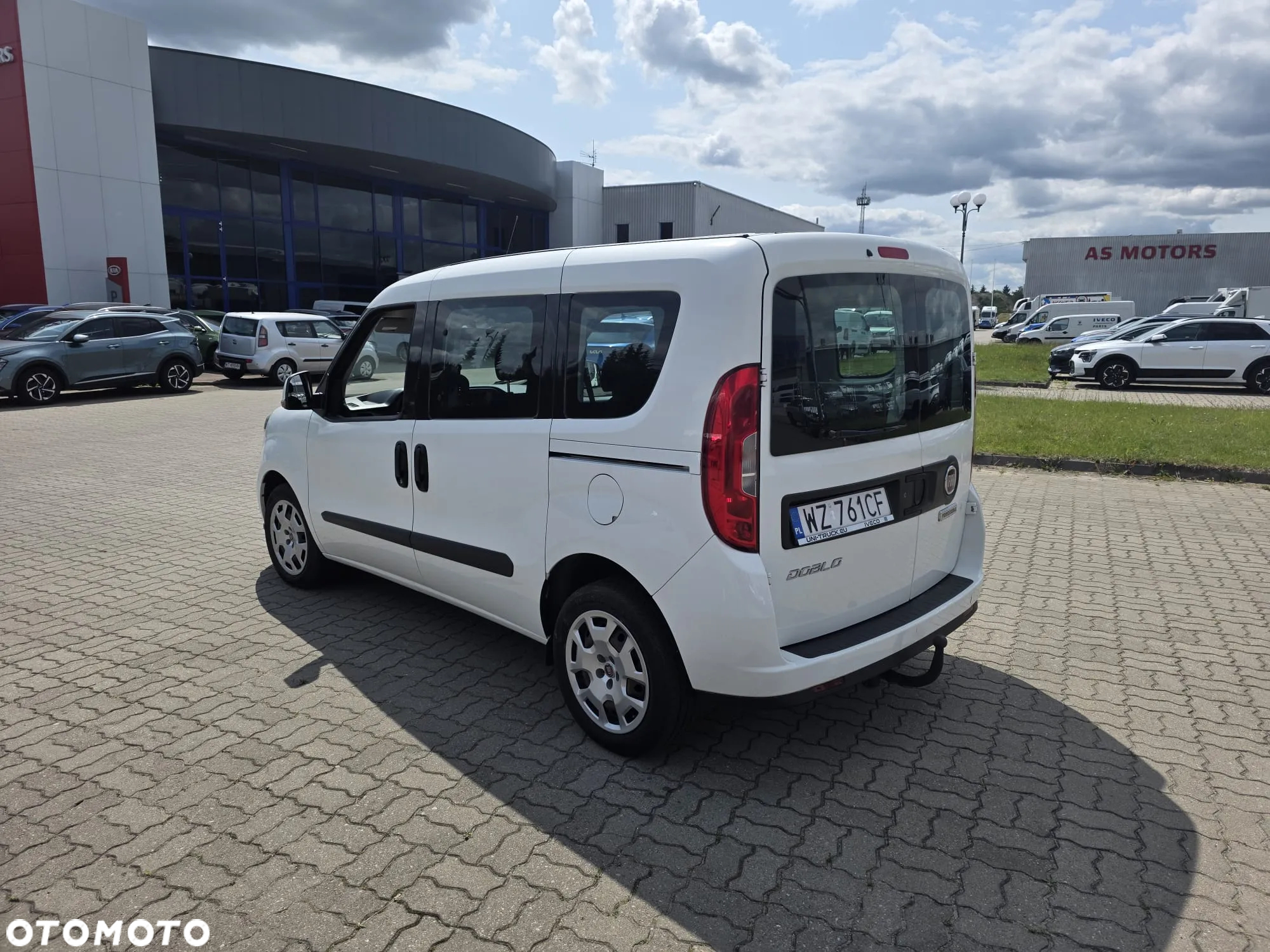 Fiat Doblo 5 osób Krajowy Drzwi Przesuwne P+L strona Hak - 8