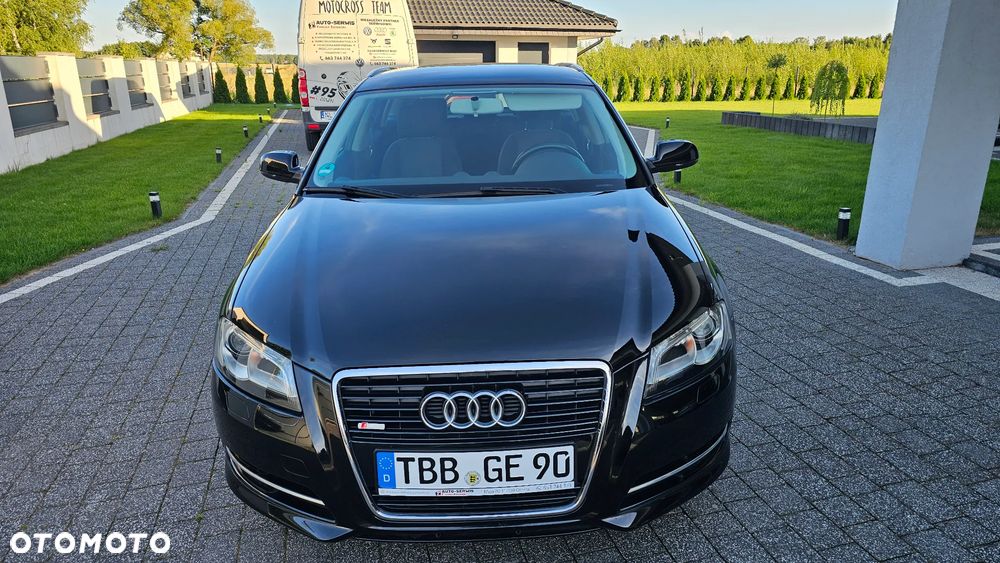 Audi A3 Sportback 1.6 S line Sportpaket plus - 2