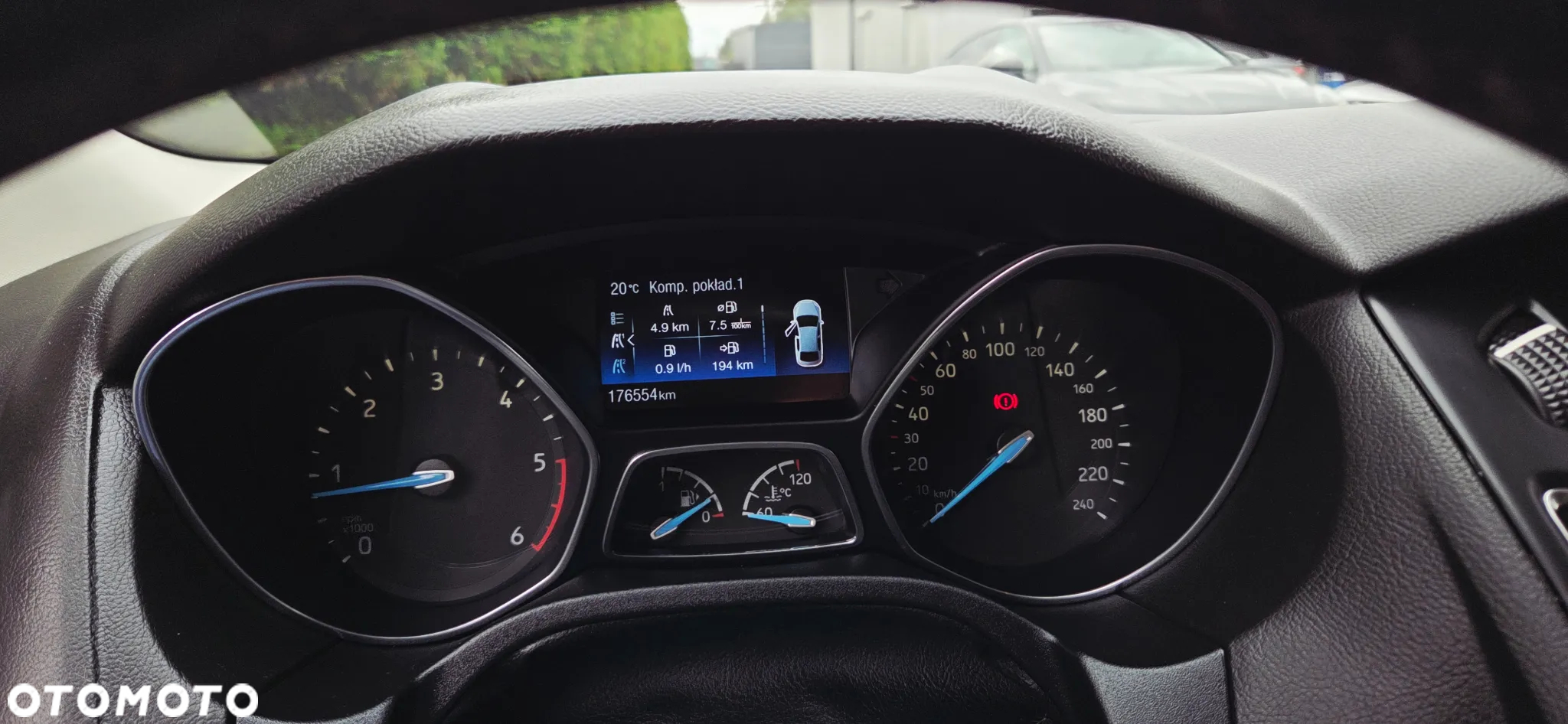 Ford Focus 1.5 EcoBlue Start-Stopp-System TITANIUM DESIGN - 25