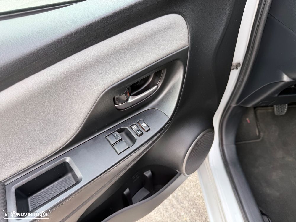 Toyota Yaris 1.4 D-4D Comfort+P.Style - 27