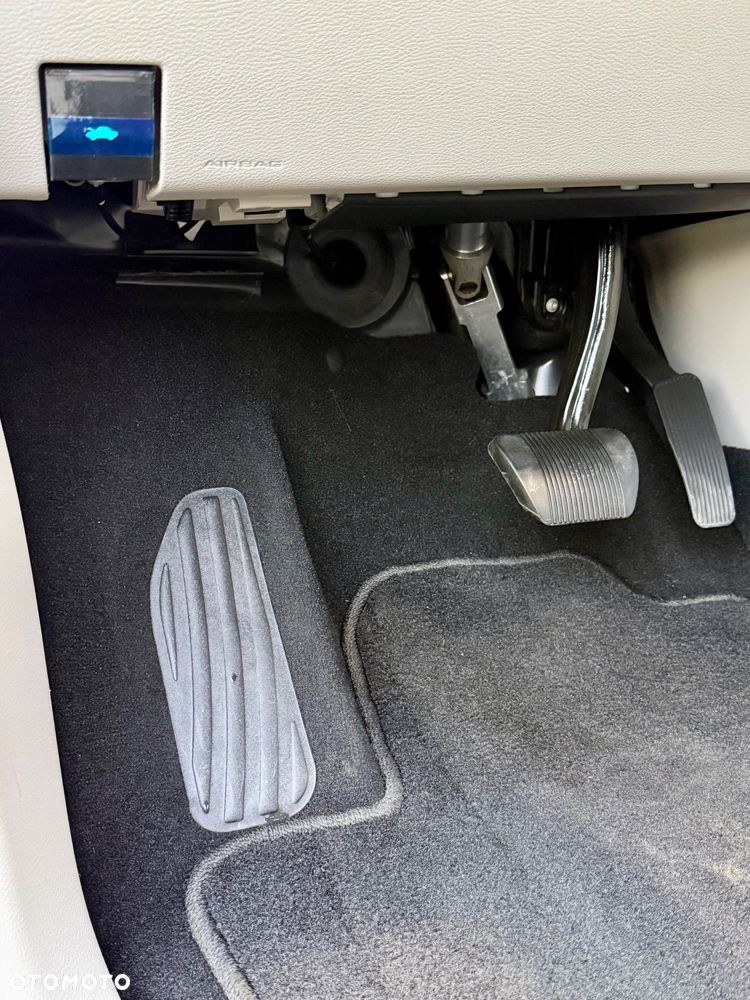 Chrysler Pacifica - 28