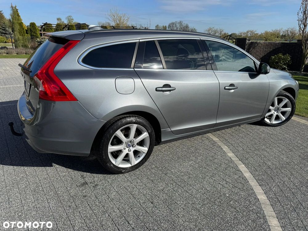 Volvo V60 D2 Geartronic Momentum - 4