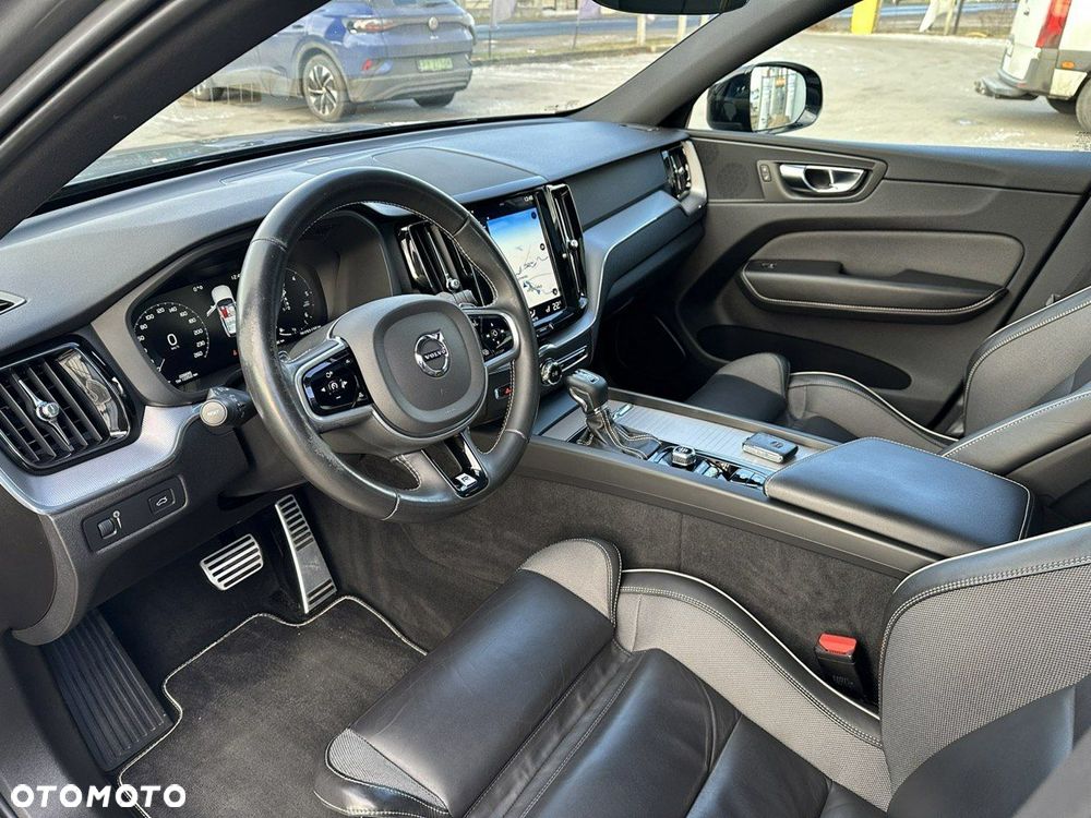 Volvo XC 60 D4 R-Design - 21
