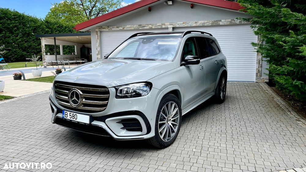 Mercedes-Benz GLS - 1