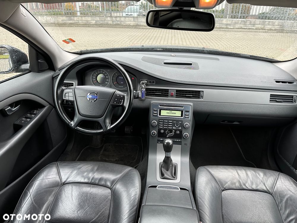Volvo V70 2.0D Momentum - 11