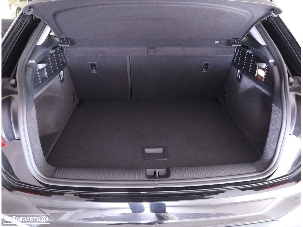 Audi Q2 35 TFSI Advanced S tronic — fotografia 13