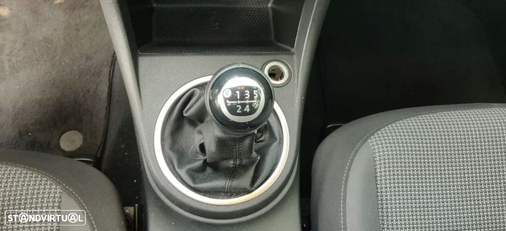 VW New Beetle 1.6 TDi Design - 39