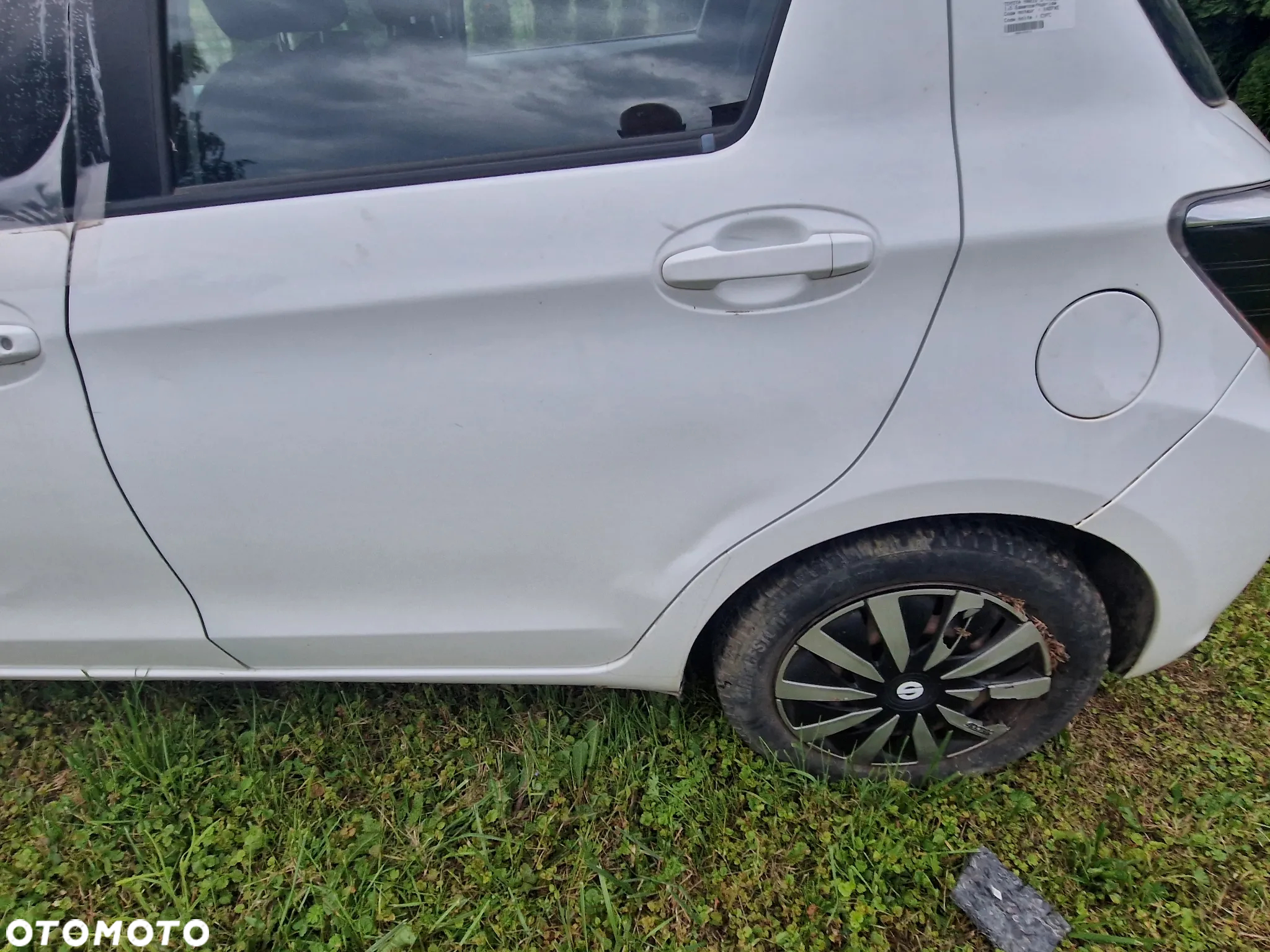Toyota Yaris Hybrid 100 Active - 8