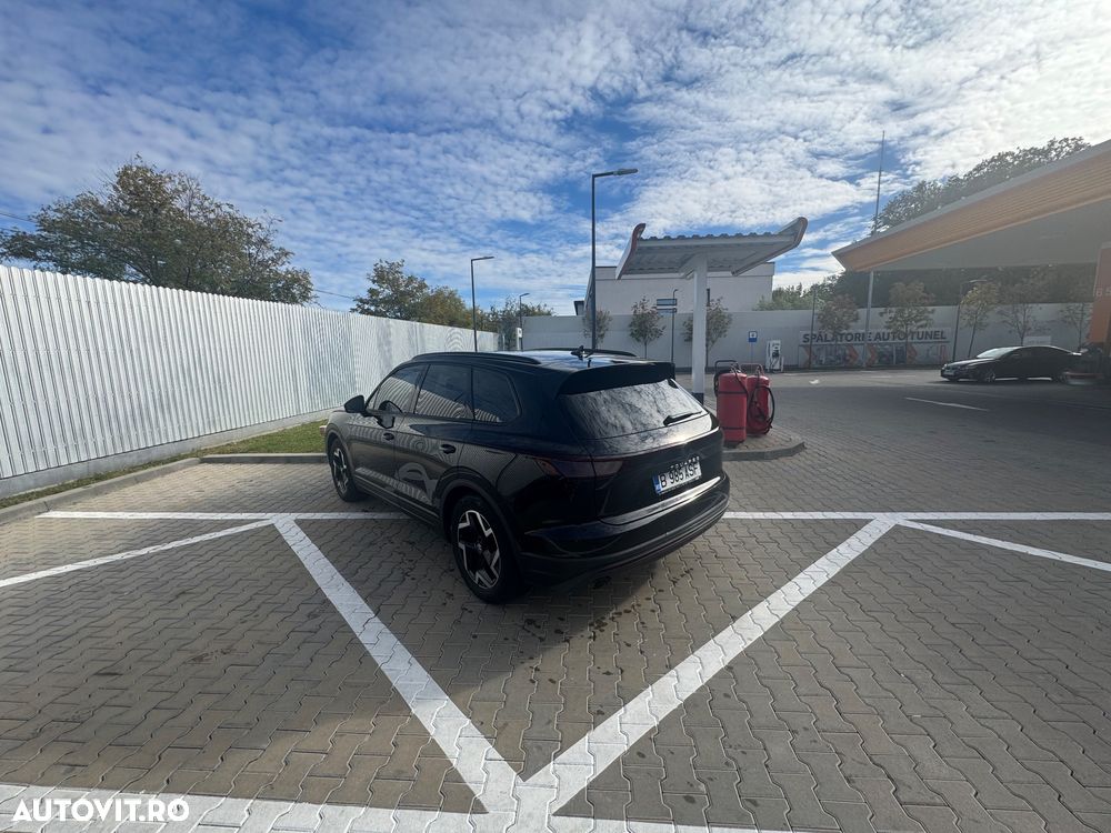 Volkswagen Touareg V6 TDI 4MOTION Elegance - 3